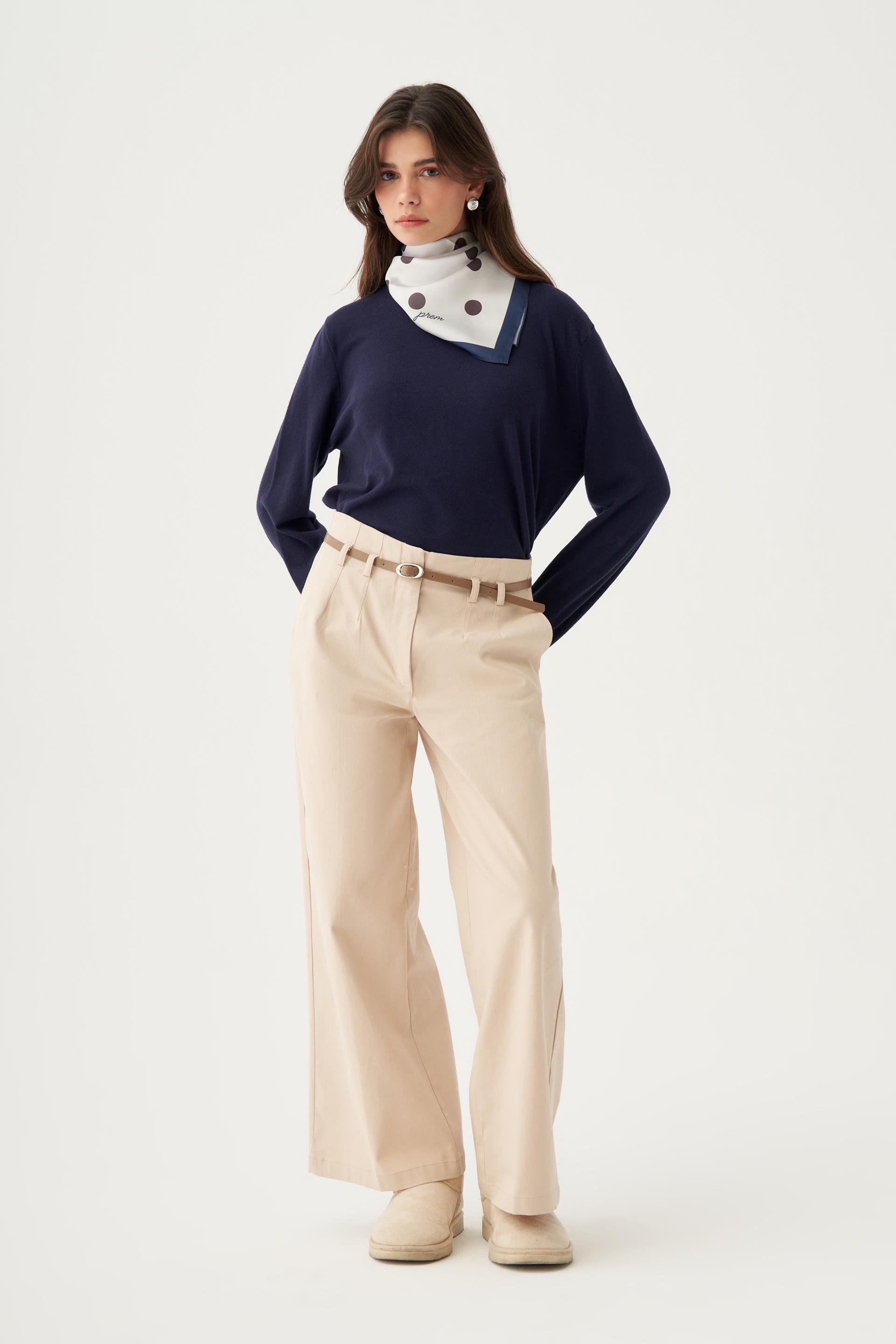 Lacivert-Etek Ucu Pis Kıvırma Triko Kazak