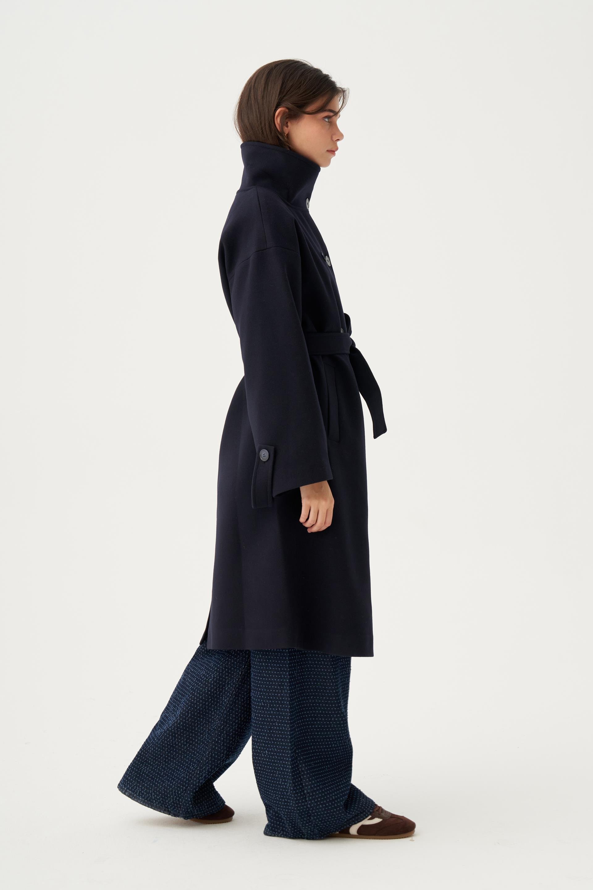 Lacivert-Hakim Yakalı Kaşe Kaban