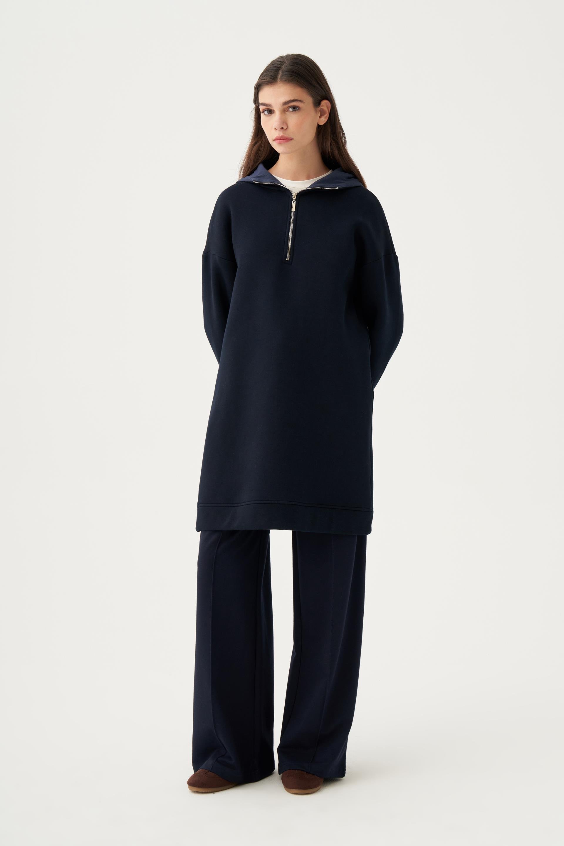 Lacivert-Pamuklu Yarım Patlı Fermuarlı Tunik