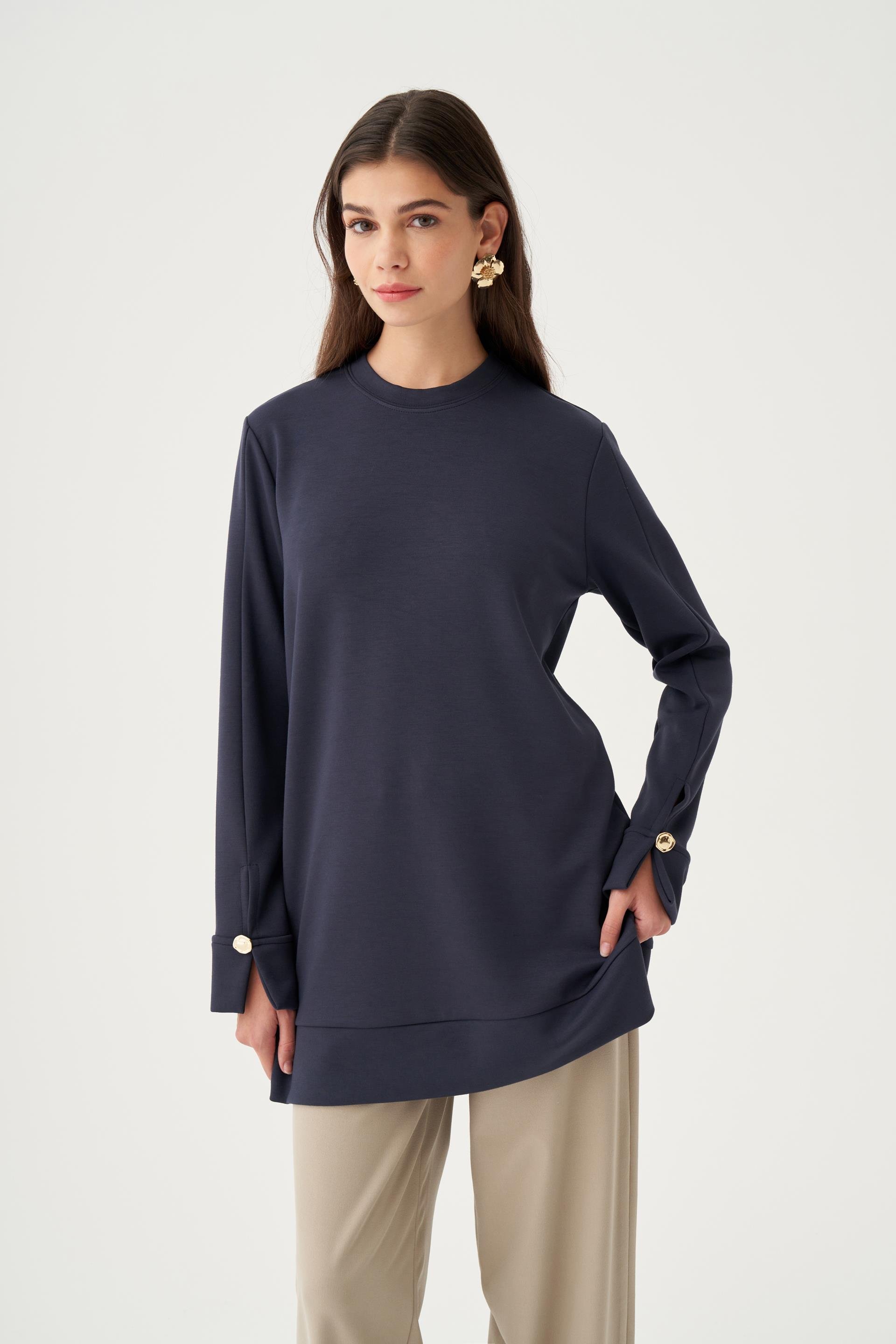 Lacivert-Yumuşak Dokulu Gold Dügmeli Sweatshirt