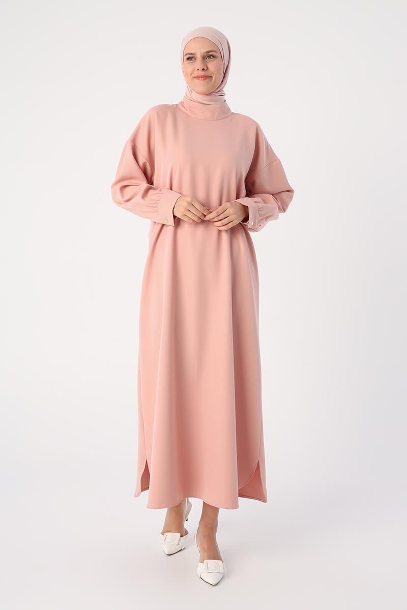 Pudra-Kemerli Yanları Oval Yırtmaçlı Elbise