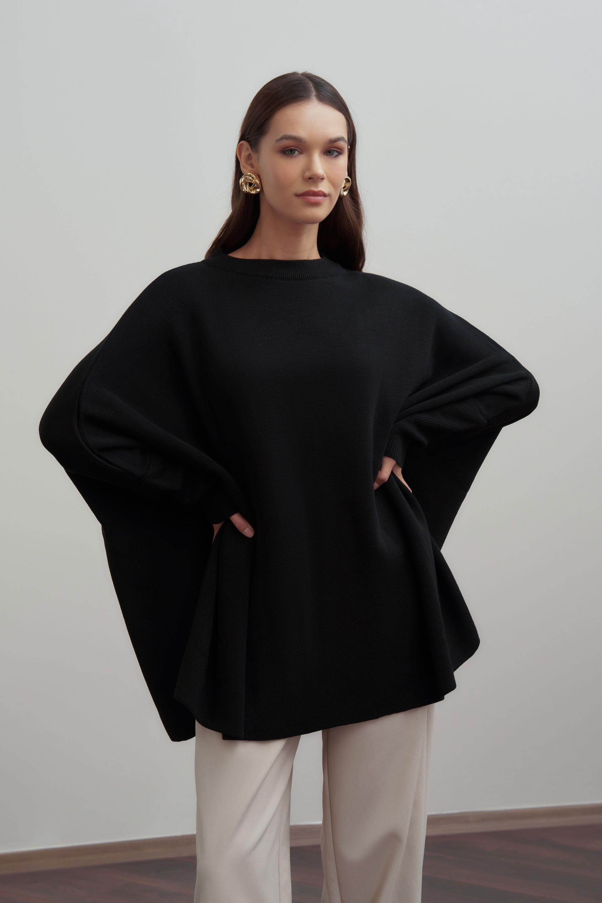 Siyah-Asimetrik Kesim Triko Kazak