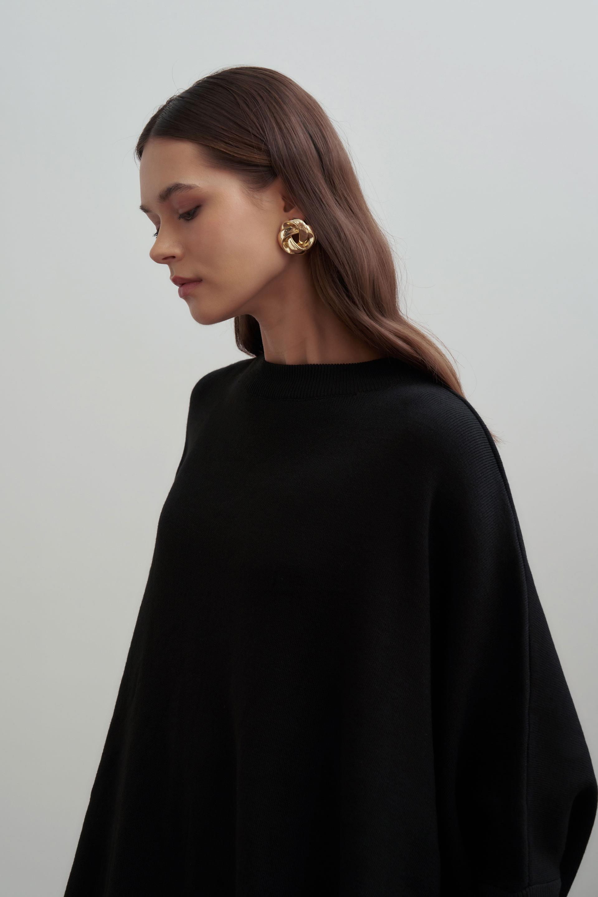 Siyah-Asimetrik Kesim Triko Kazak