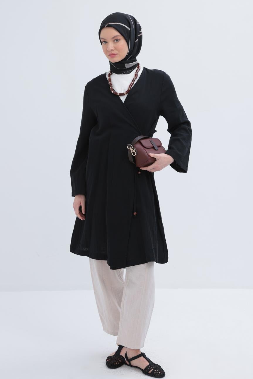 Siyah-Belden Bağlamalı Müslin Kap