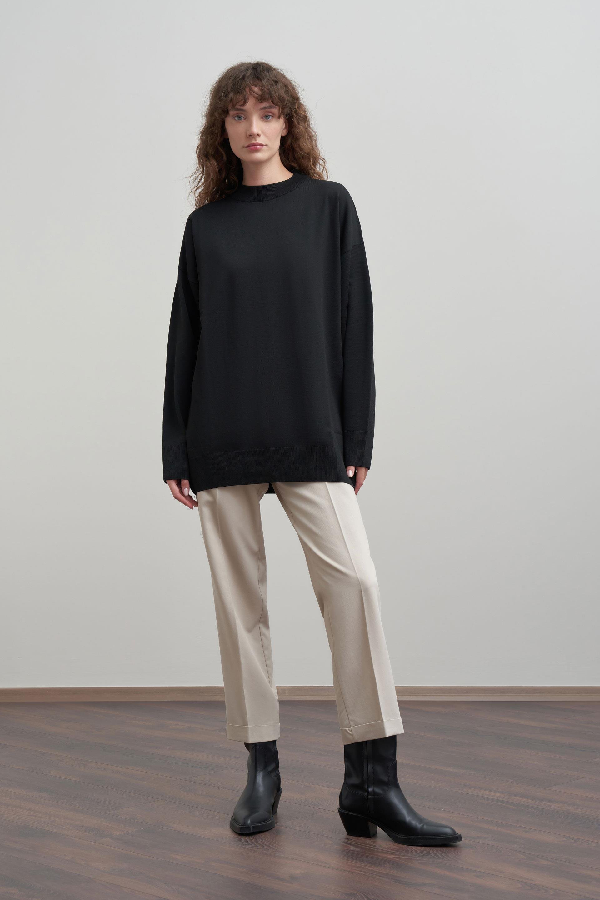 Siyah-Bsiklet Yaka Kazak