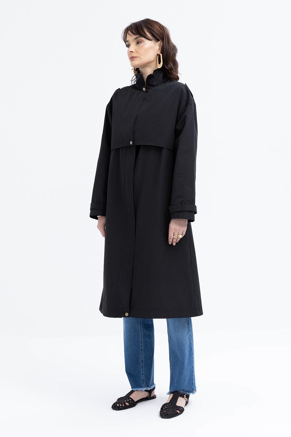 Siyah-Cepli Rüzgarlıklı Trençkot