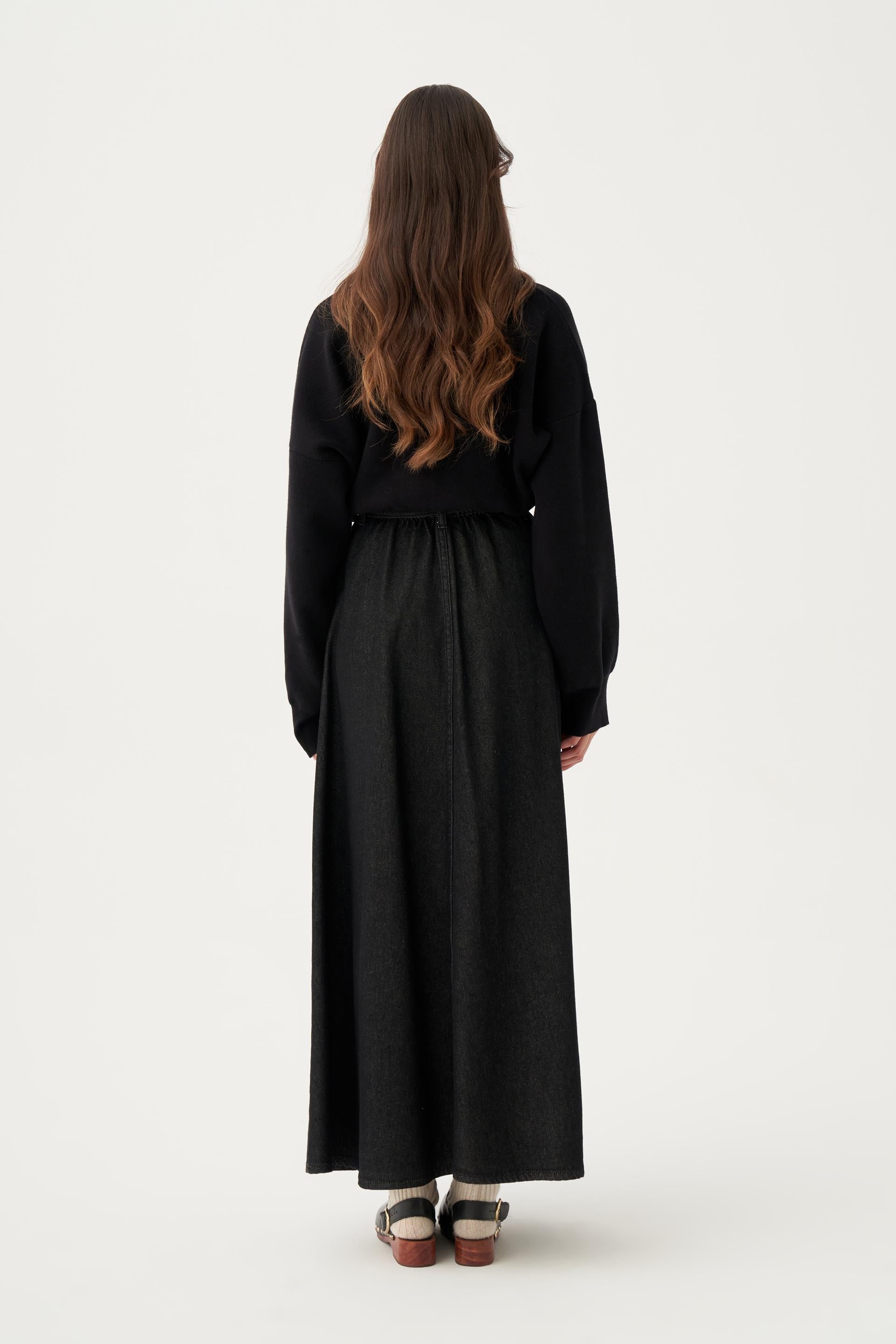 Siyah-Dügmeli Triko Hırka