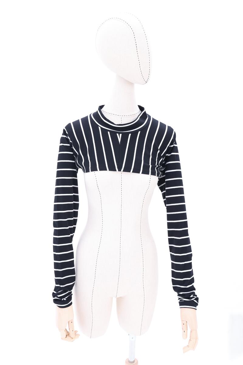 Siyah-Ekru-Pamuklu Parmak Detaylı Çizgili Uzun Kollu Crop İçlik