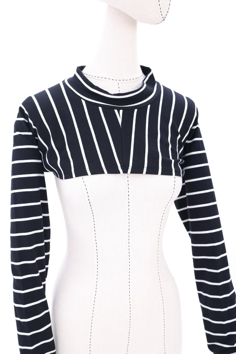 Siyah-Ekru-Pamuklu Parmak Detaylı Çizgili Uzun Kollu Crop İçlik