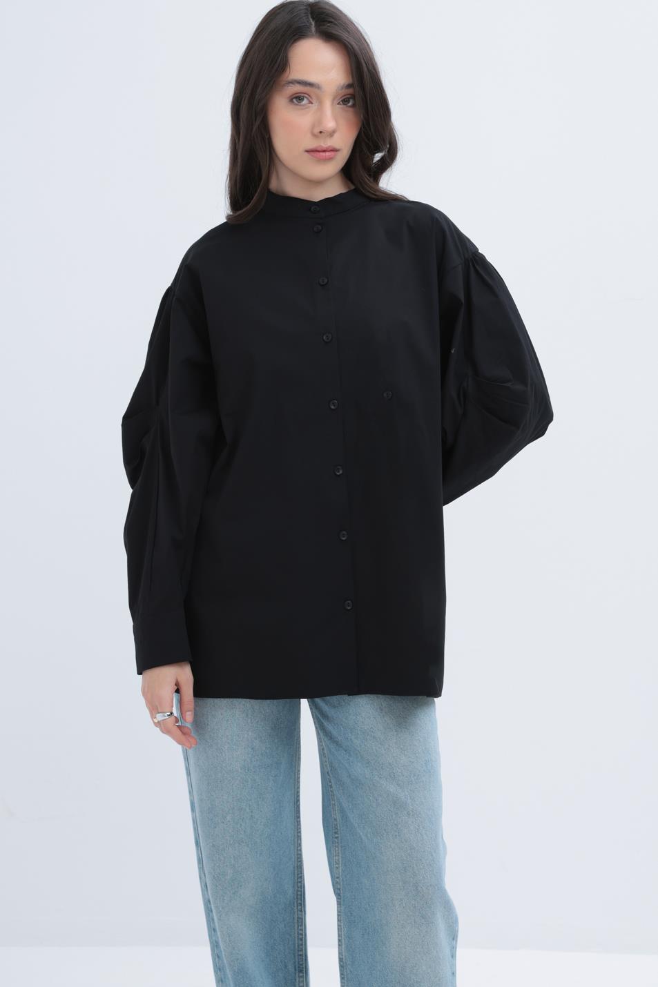 Siyah-İnce Kuşaklı Pileli Poplin Gömlek