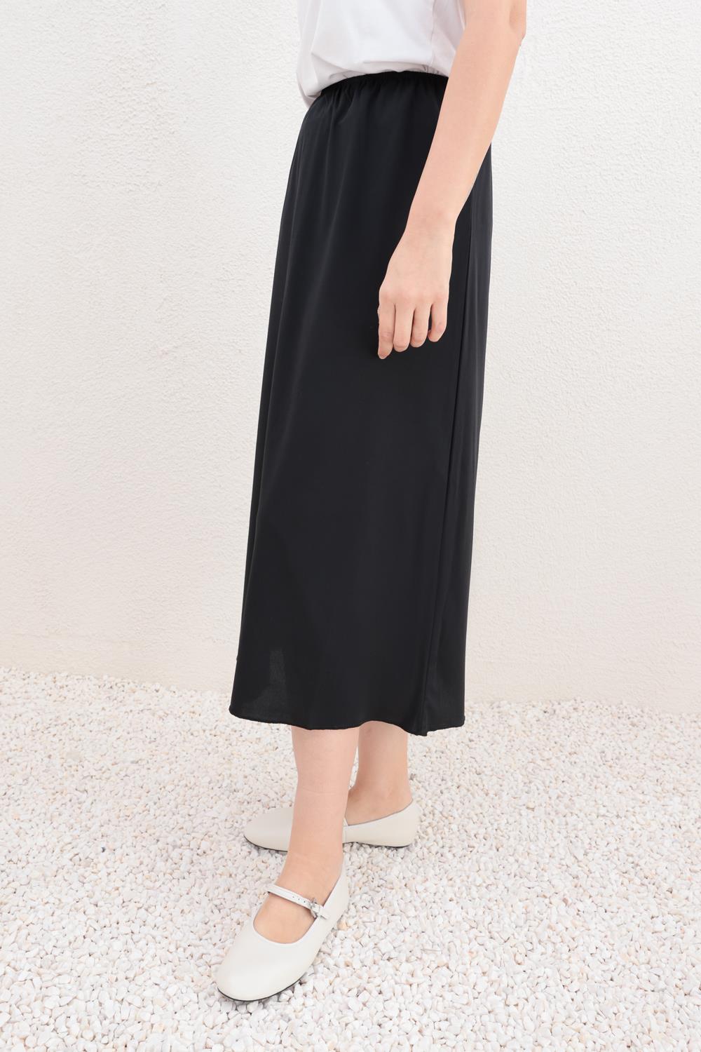 Siyah-Jarse Beli Lastikli Etek Astarıı