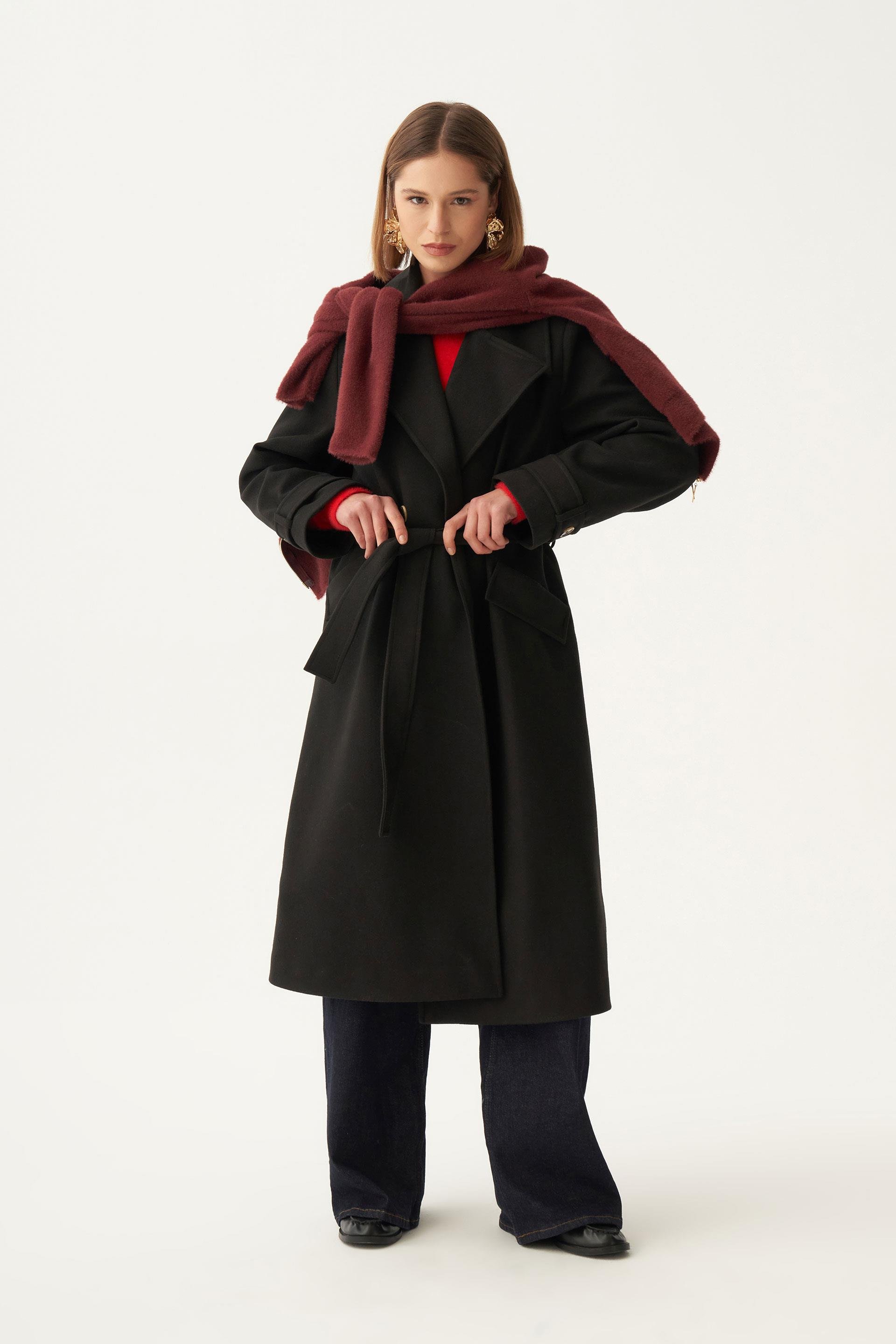 Siyah-Kruvaze Düğmeli Uzun Kaban