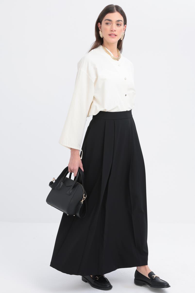 Siyah-Önü Pileli Etek