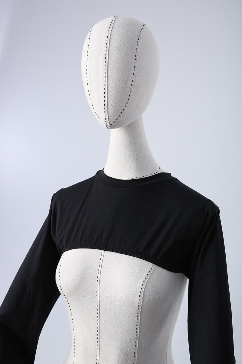 Siyah-Pamuklu Uzun Kollu Dik Yaka Crop İçlik