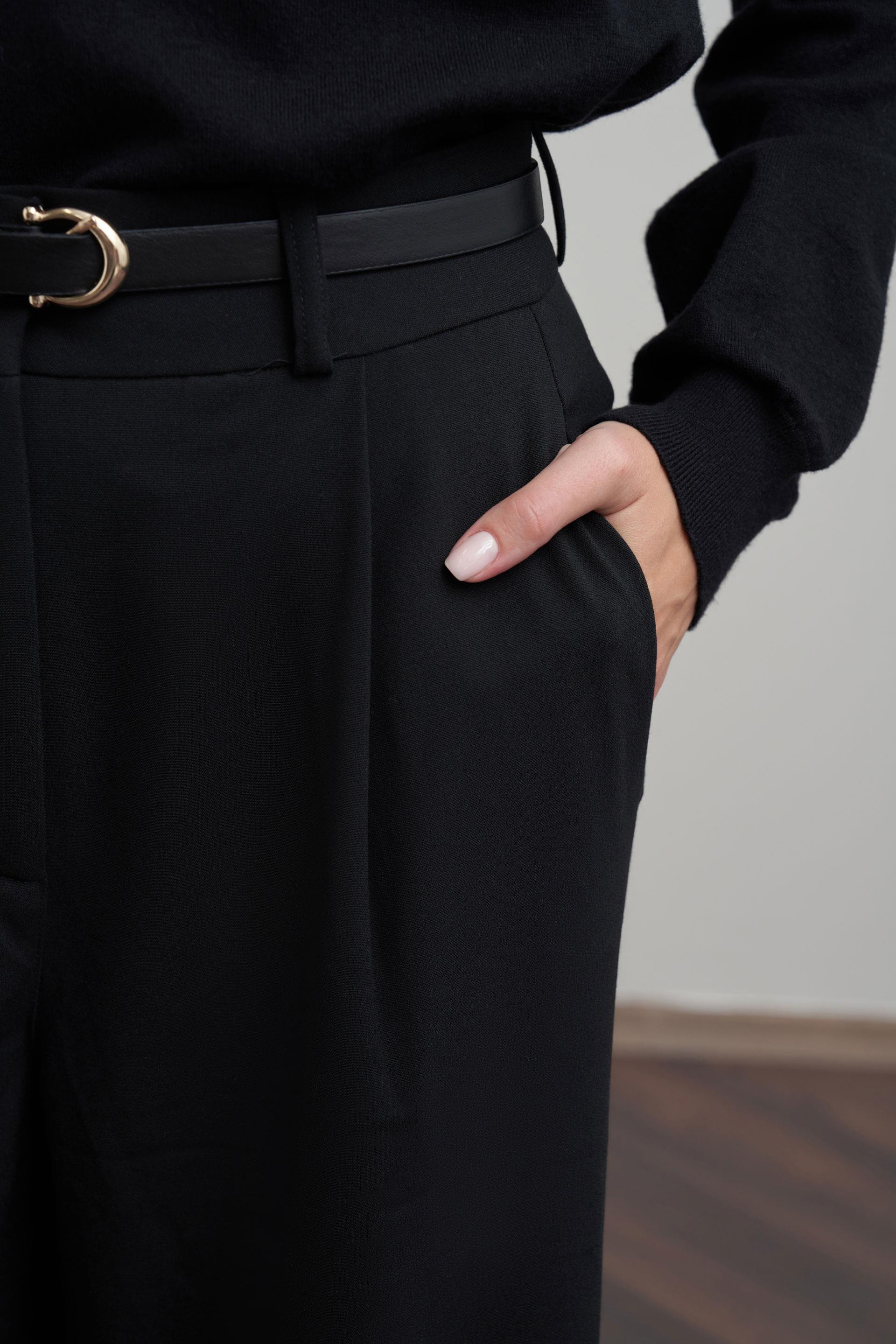 Siyah-Pileli Polyviscon Pantolon