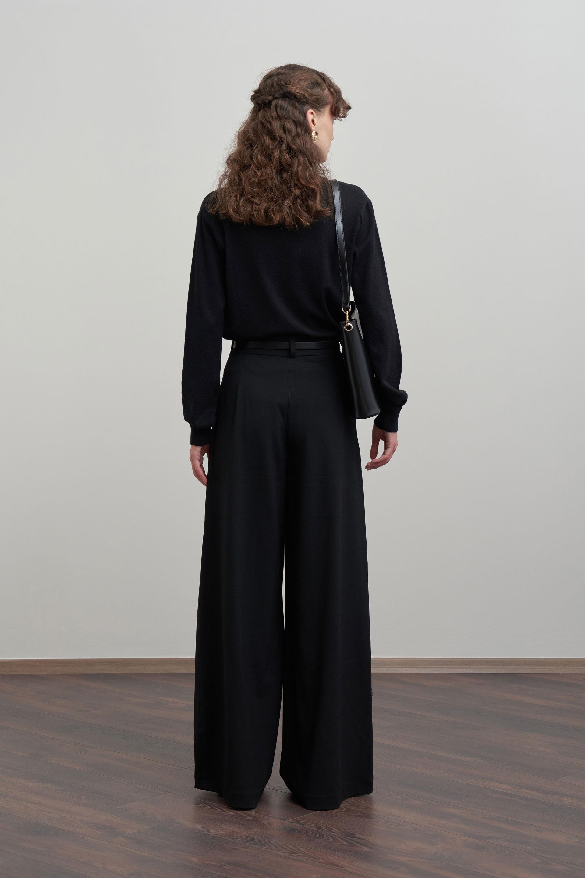 Siyah-Pileli Polyviscon Pantolon