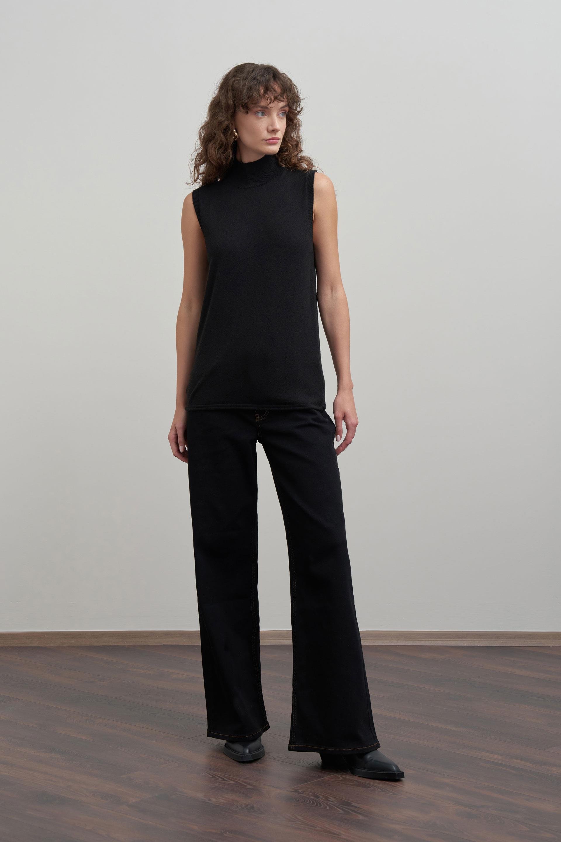 Siyah-Yarım Balıkçı Kolsuz Kazak