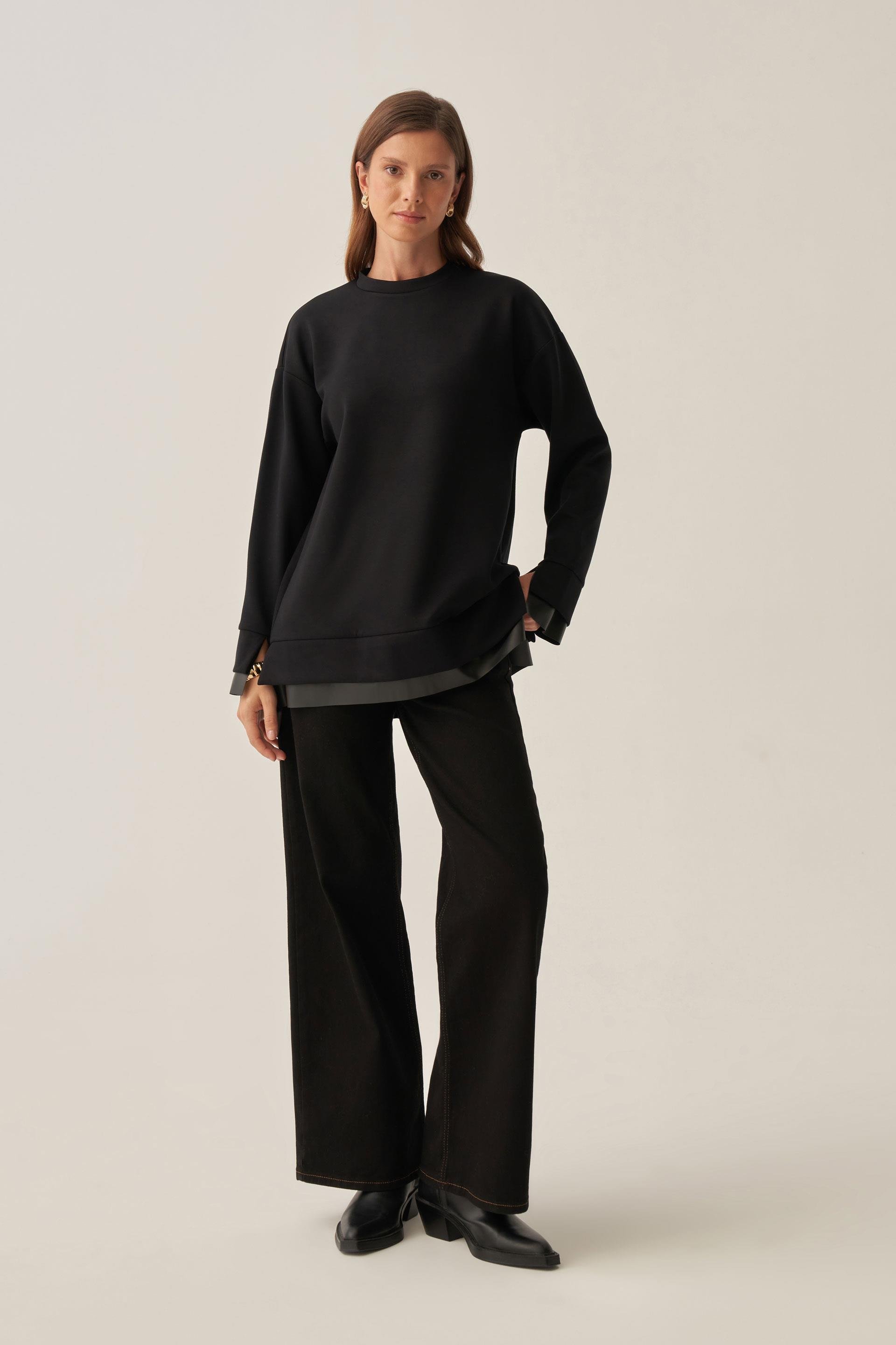 Siyah-Yumuşak Dokulu Deri Garnili Tunik