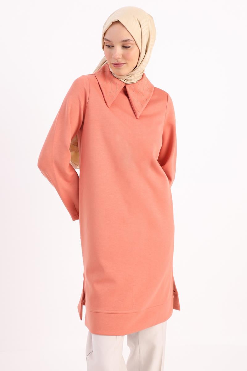Tunic With Chain Embroidery Collar