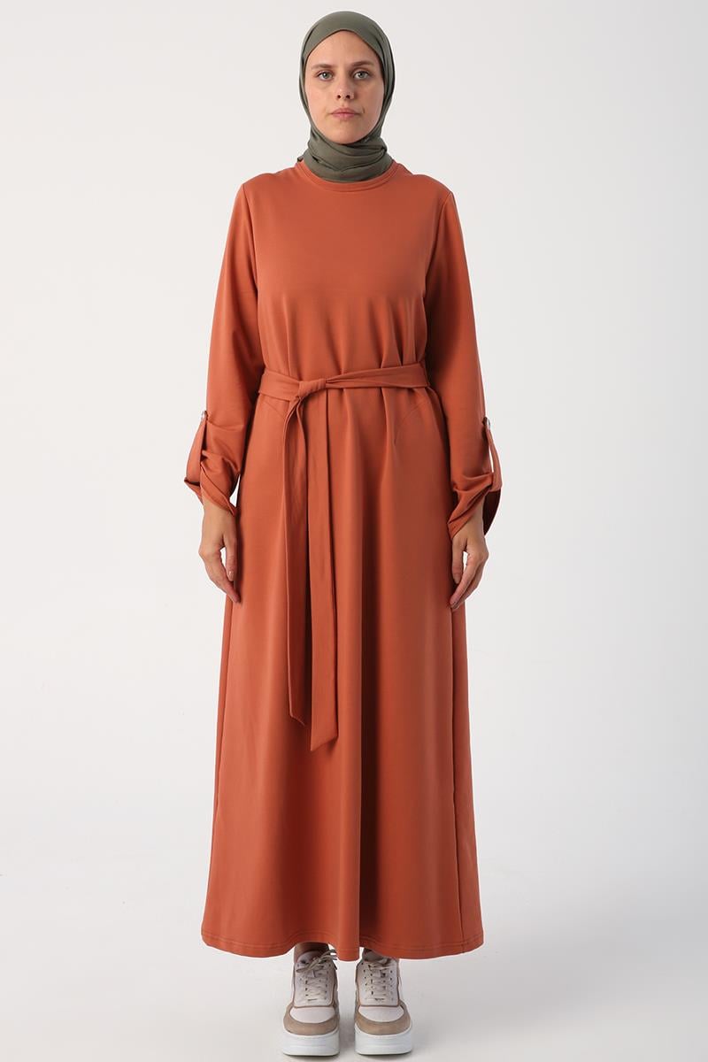 Tarçın01-Kolları Apoletli Kuşaklı Elbise