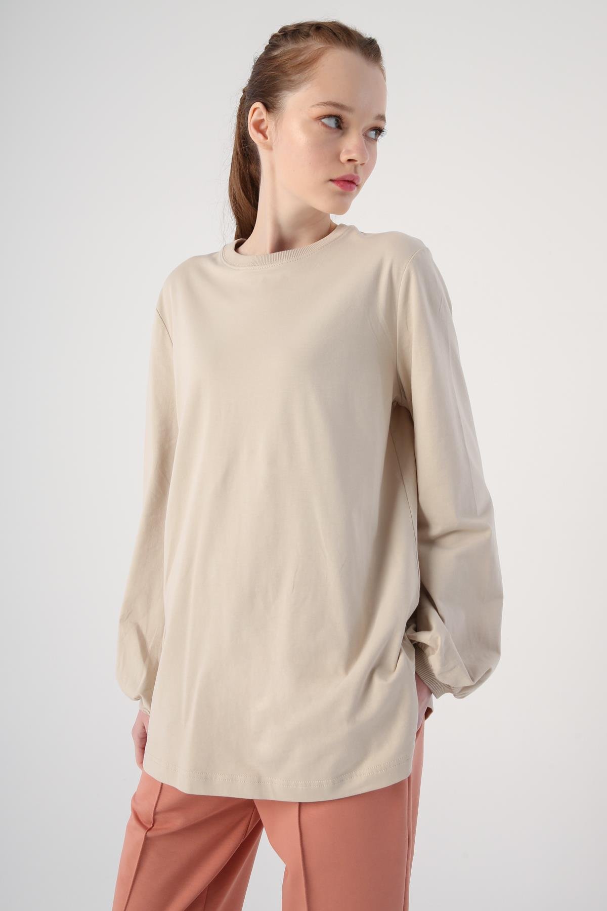 Crew Neck Sleeve End Pleated Cotton Blouse