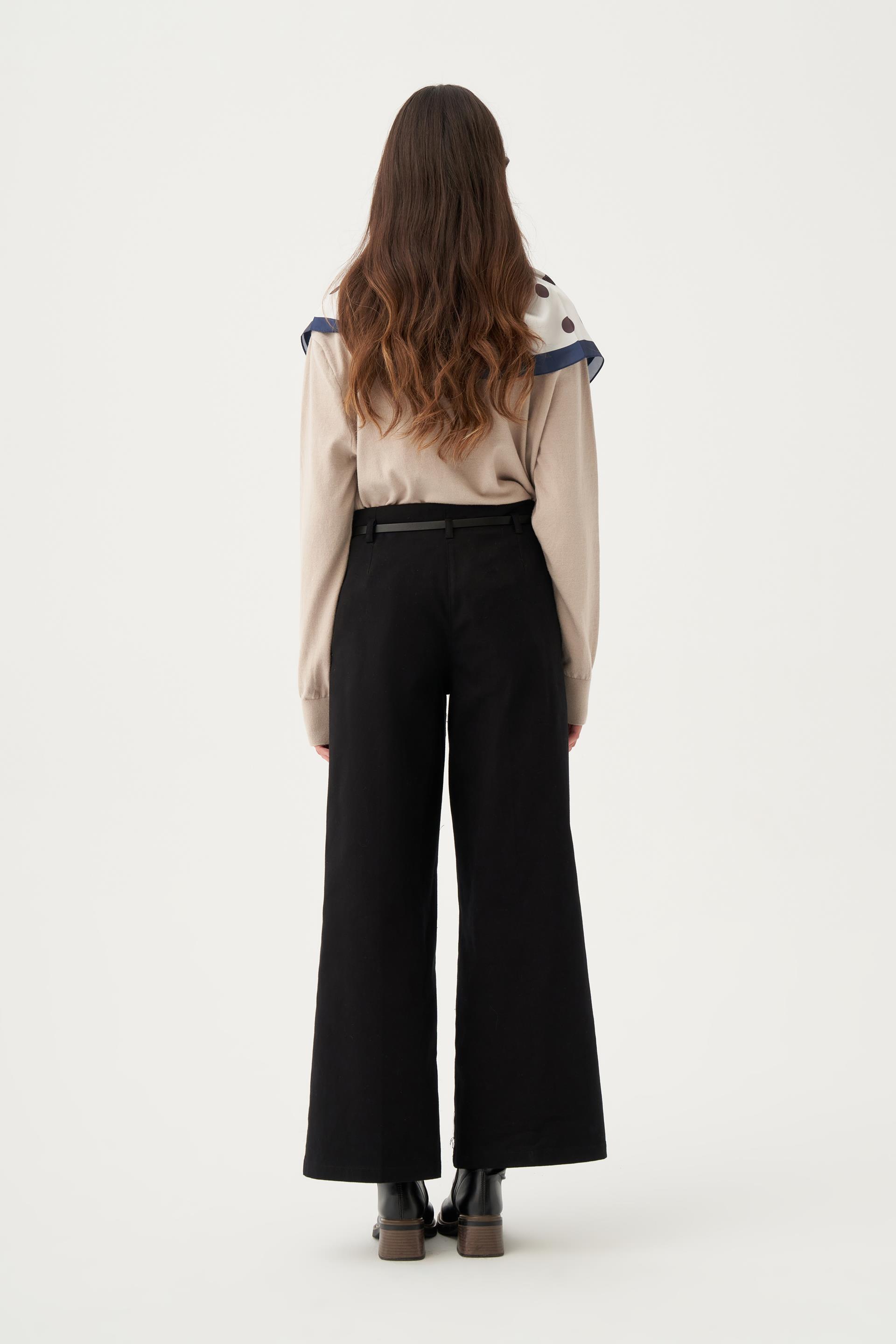 Taş-Etek Ucu Pis Kıvırma Triko Kazak