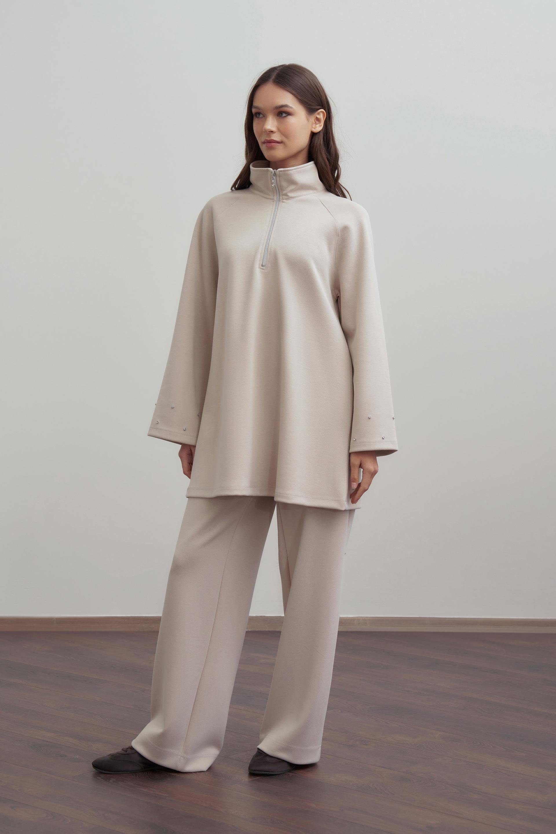 Taş-Yumuşak Dokulu Taşlı Pantolonlu Takım