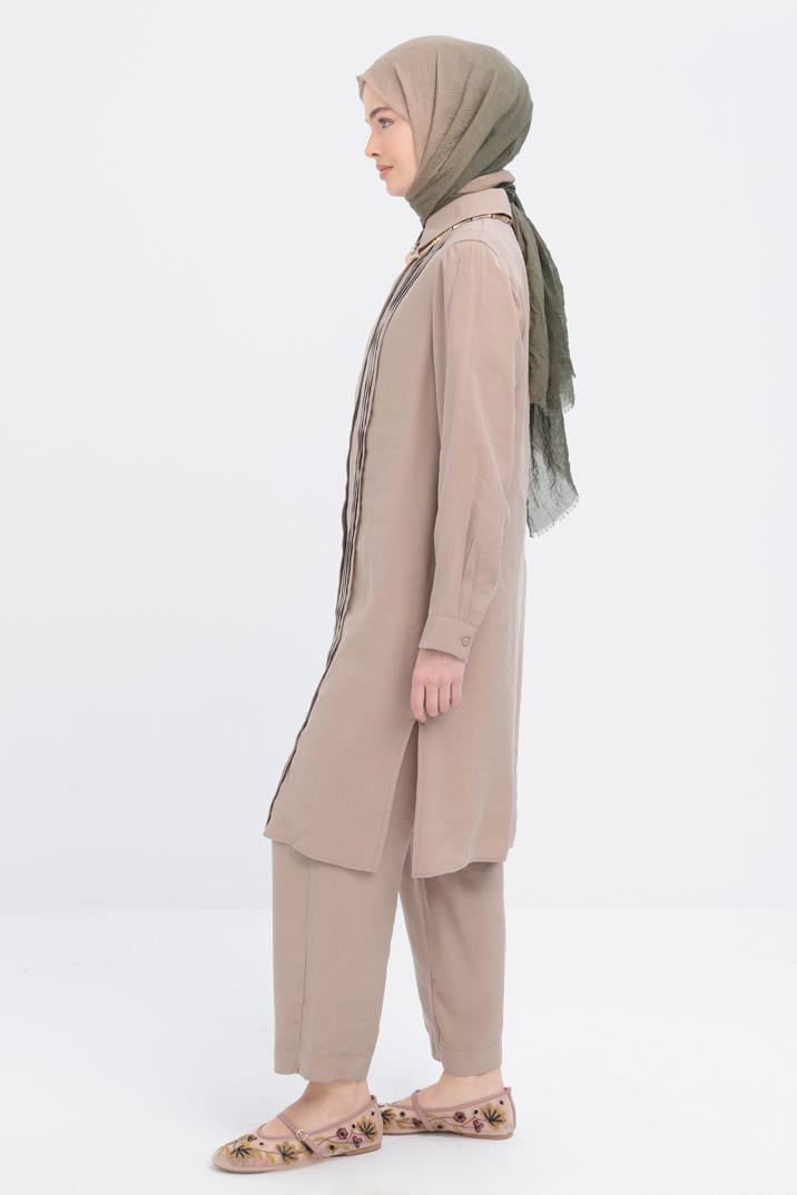 Vizon-Nervürlü Yırtmaçlı Modal Pantolonlu Takım