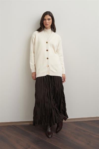 Ekru-Dügmeli  Yumuşak Triko Hırka