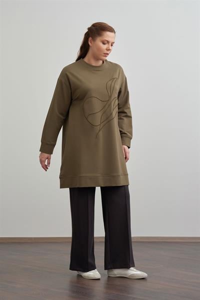 Haki-Yumuşak Dokulu Büyük Beden Nakışlı Sweatshirt