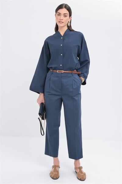 Indigo-Cropped Split Hem Carrot Pants