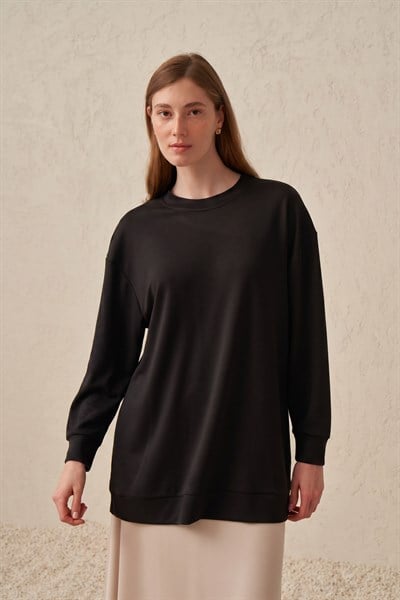 Black-Soft Textured Sweatshirt