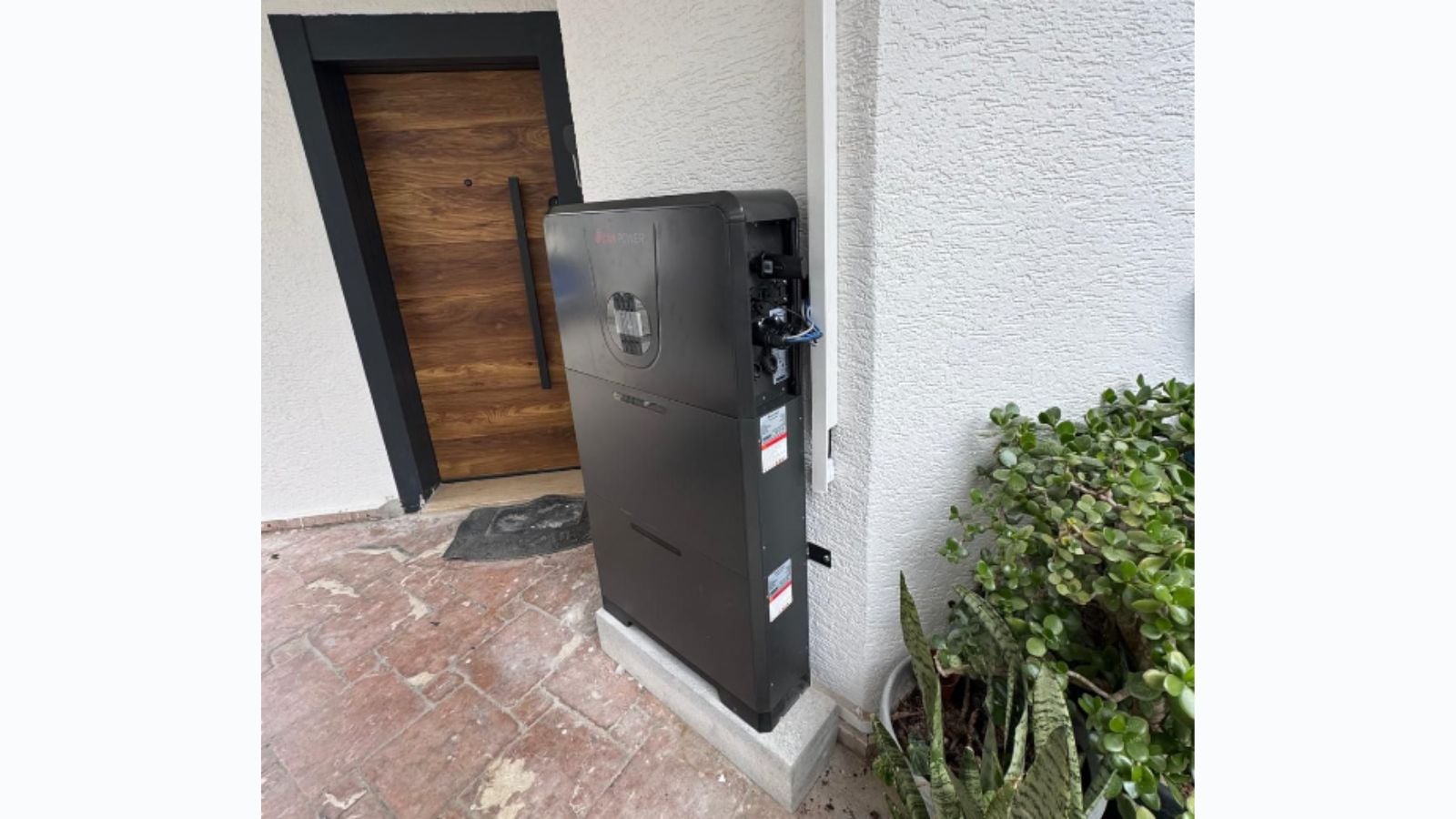 8 kW / 10.24 kWh Hibrit Enerji Depolama Sistemi: Urla, İzmir Uygulama Örneği