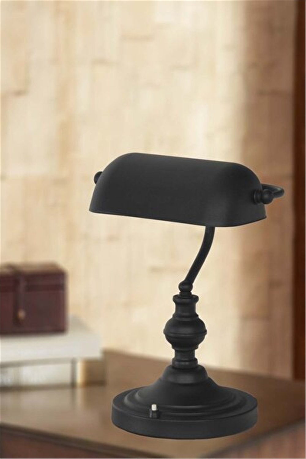 Zirve Mat Siyah Banker Masa Lambası (731 0386 13 099)