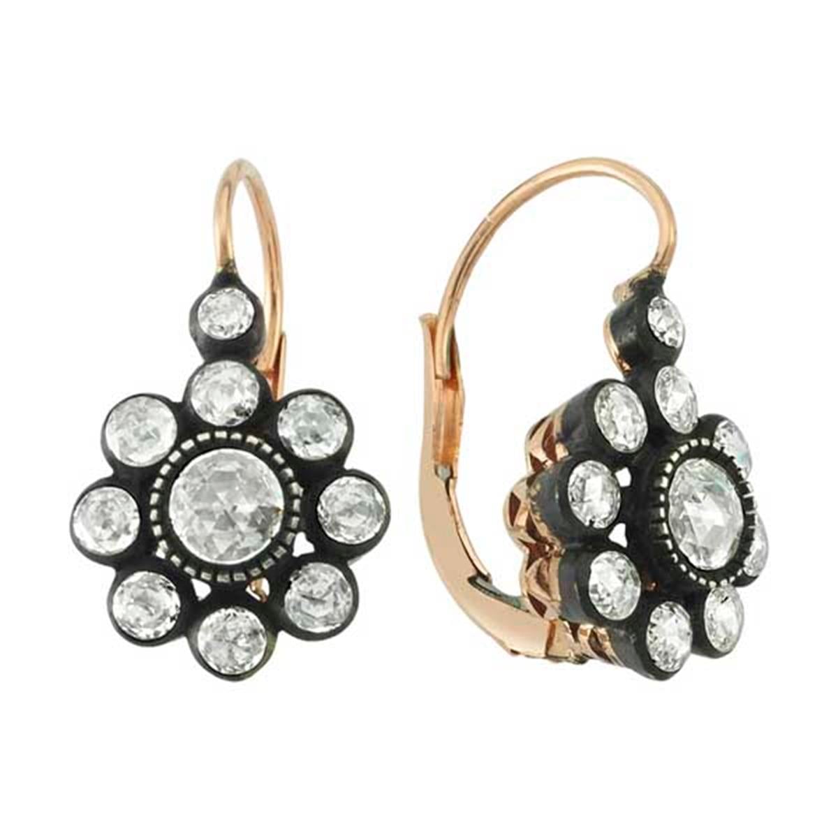 0.84 Karat Elmas Gül Küpe L060394