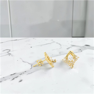 14 Ayar Altın Tasarım Küpe  -  0214496