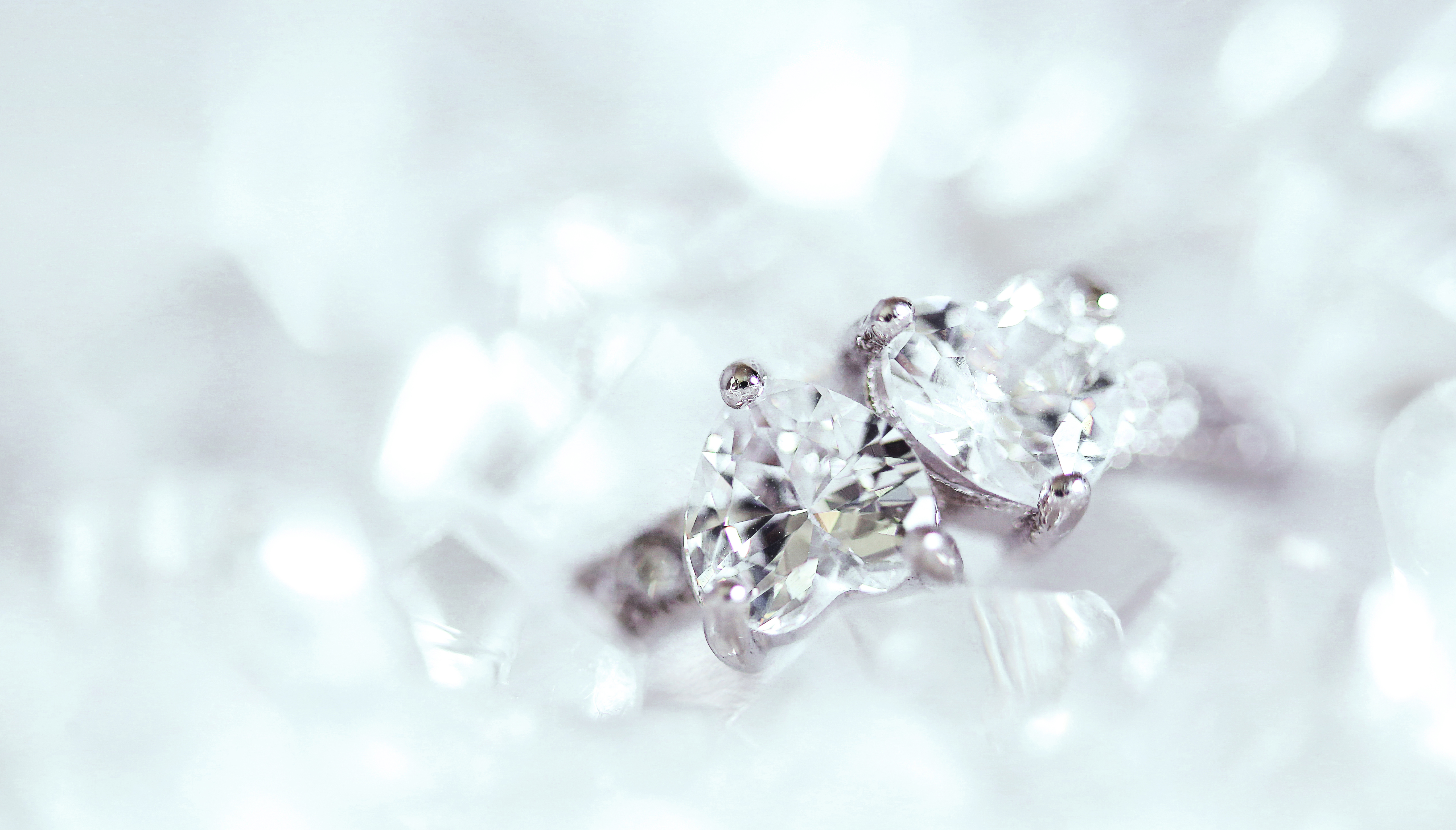 What is the Difference Between a Diamond and a Brilliant-Cut Diamond?