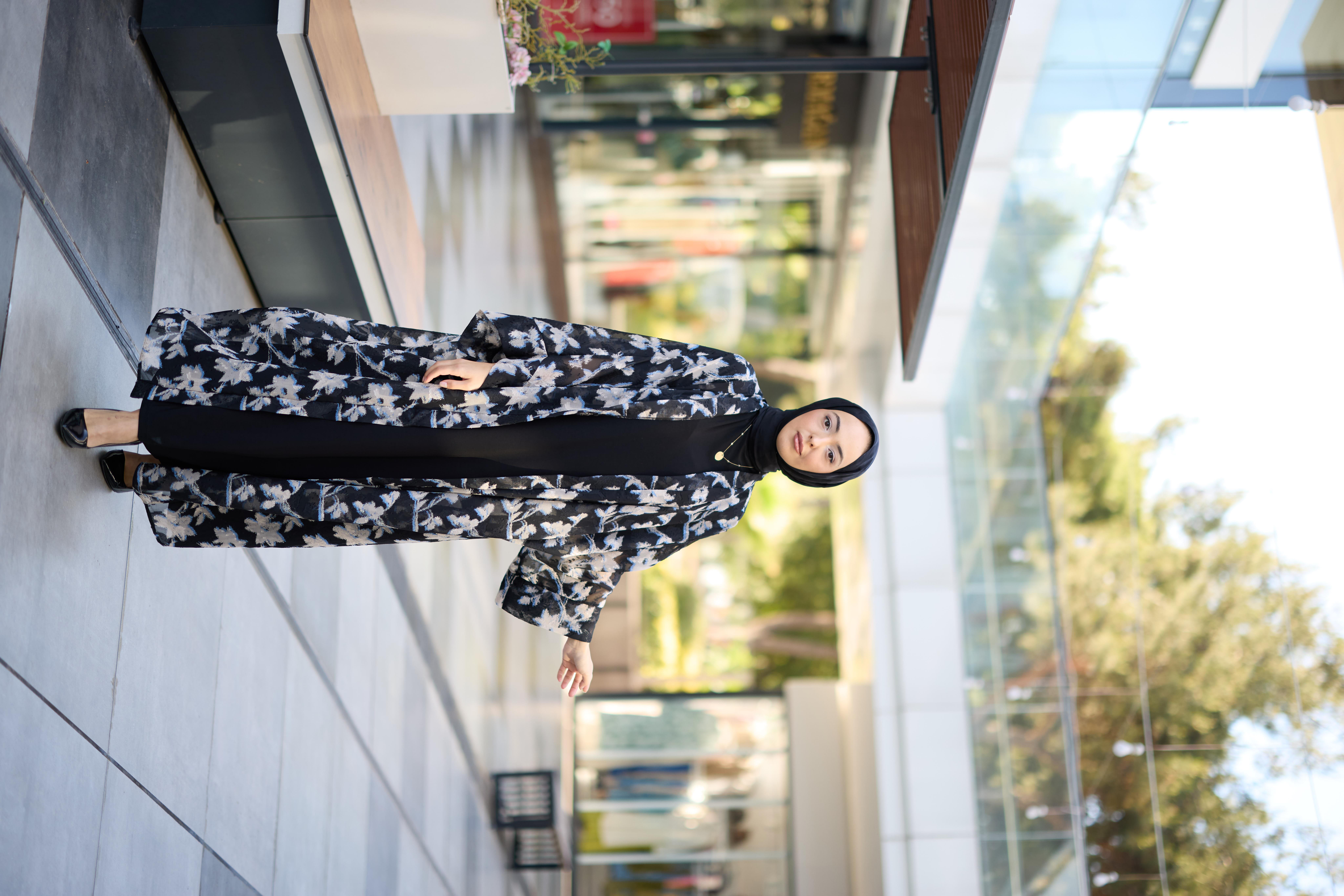 Aura Abaya