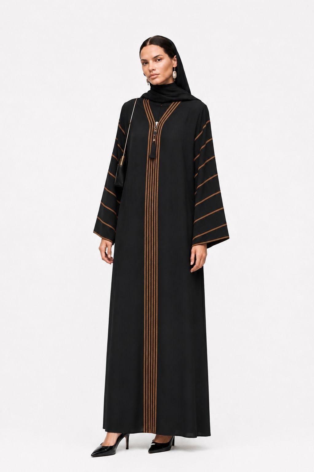 Dubai Kumaş Şerit Detaylı Abaya