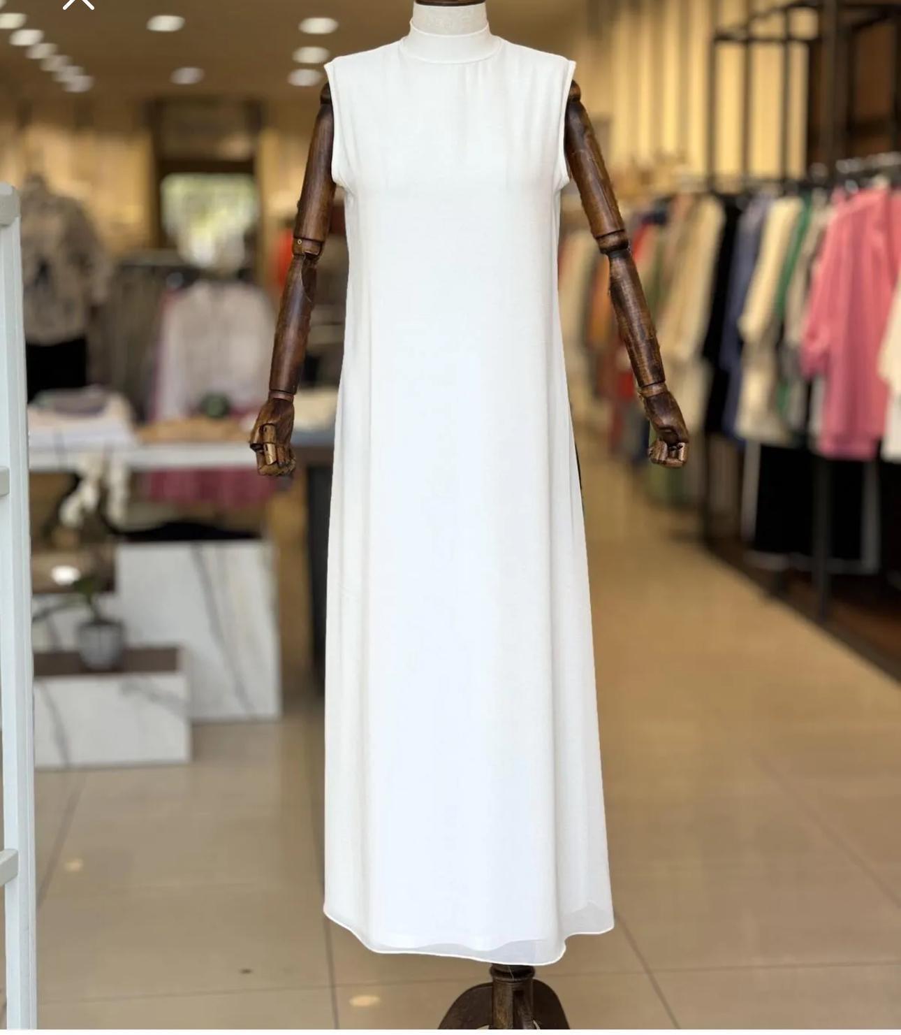 Önü Şifon İç Elbise Sıfır Kollu Beyaz