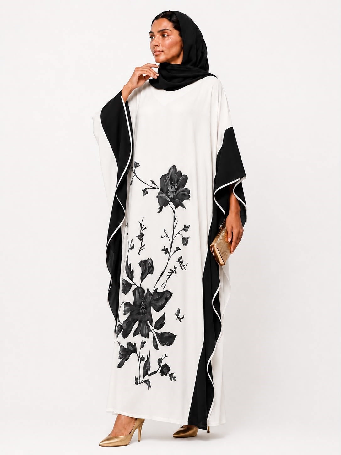 Siyah Beyaz Çiçek Desenli Oversize Abaya
