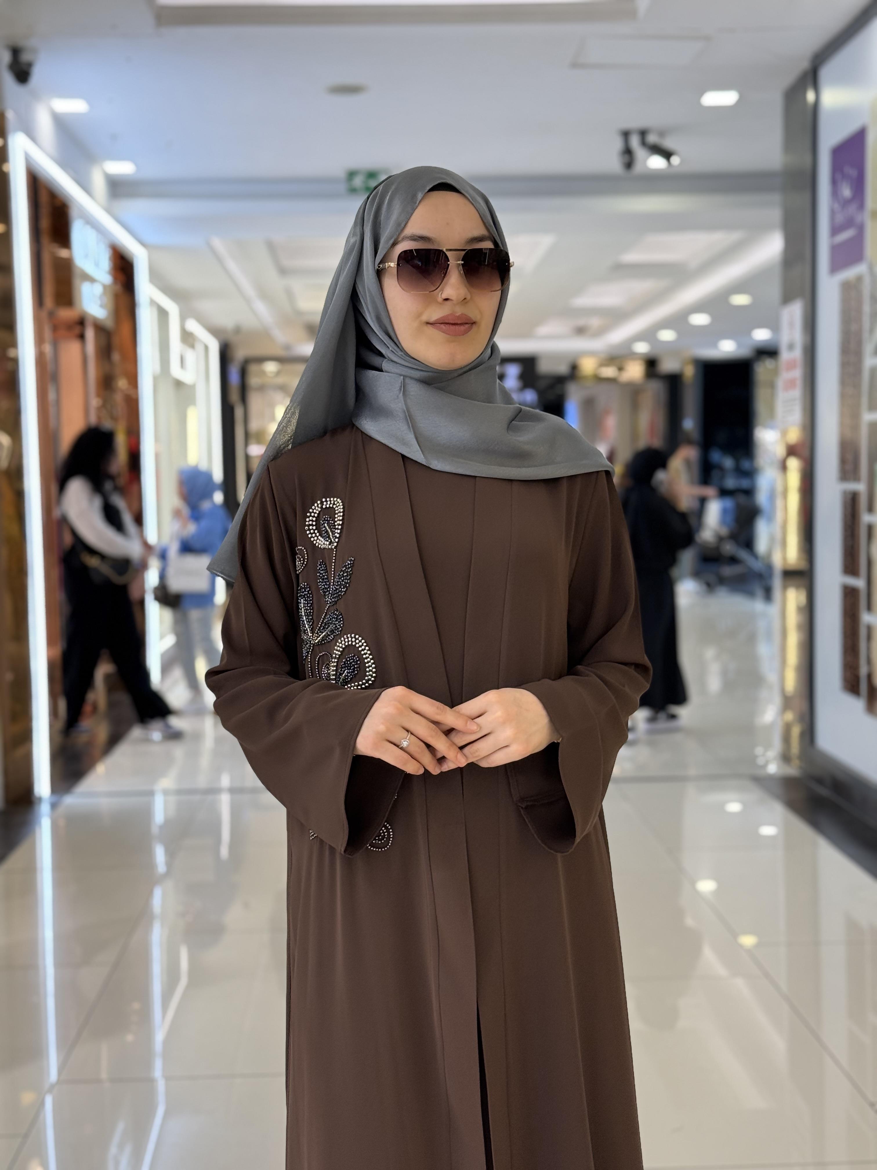 YAKASI İŞLEMELİ ABAYA TAKIM KAHVE