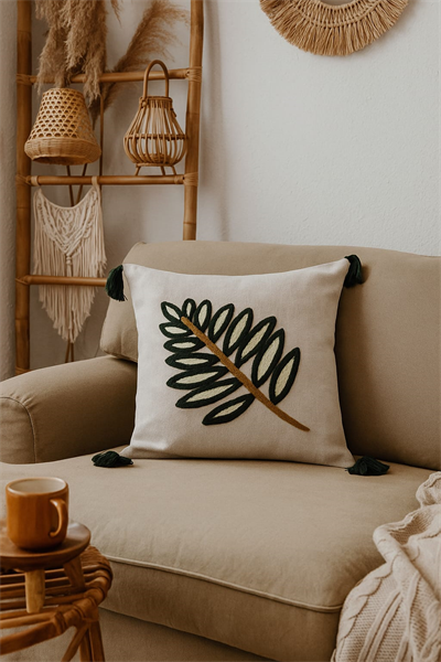Keten Punch İşlemeli Kırlent Kılıfı 43x43 cm – El İşçiliği Panç Desen & Püskül Detaylı Yastık Kılıf