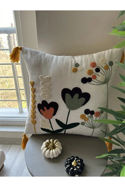 Keten Punch İşlemeli Kırlent Kılıfı 43x43 cm – El İşçiliği Panç Desen & Püskül Detaylı Yastık Kılıf
