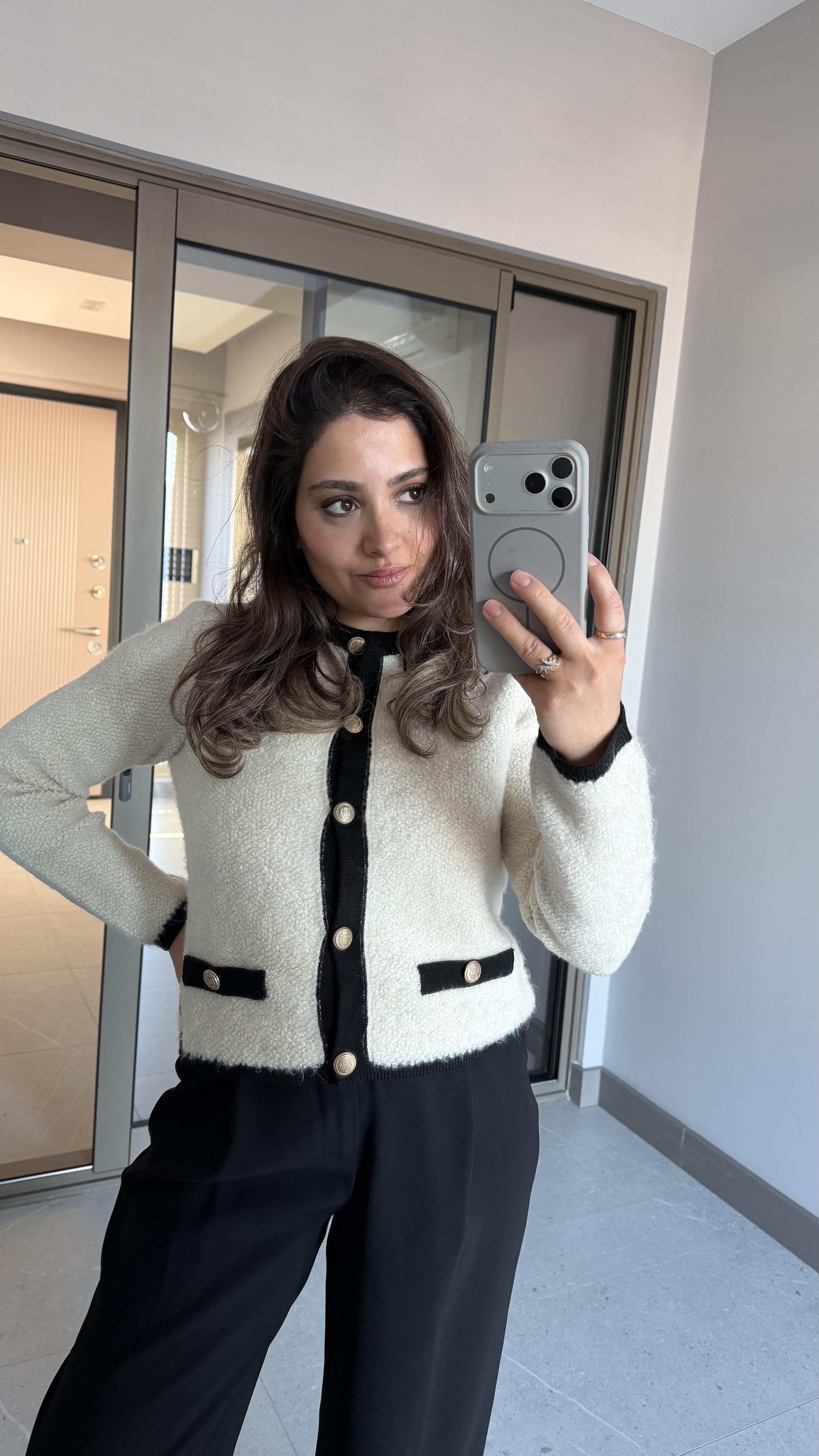 Gold Düğmeli Teddy Hırka