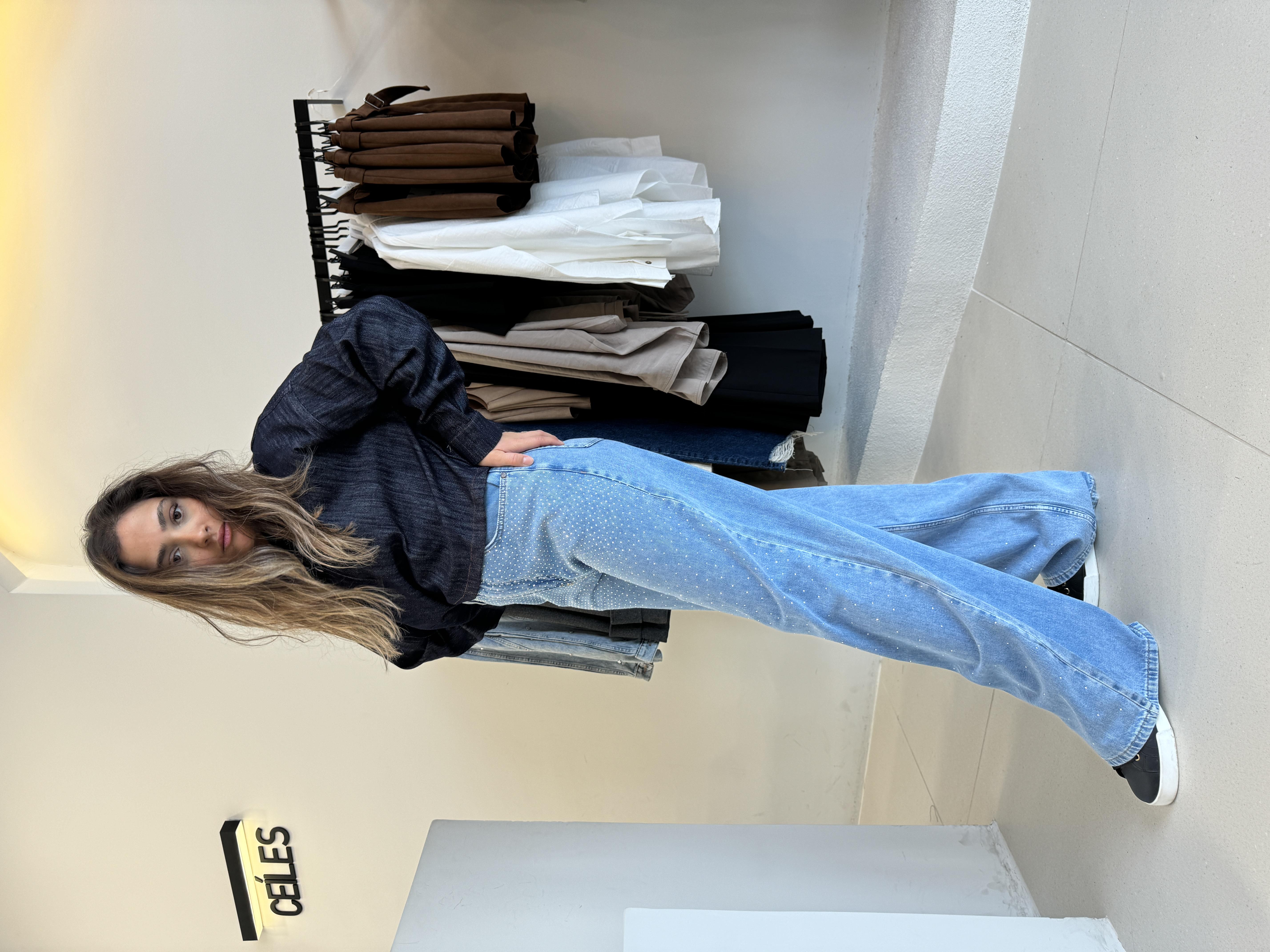 Yumuşak Dokulu Taşlı Jean Pantolon