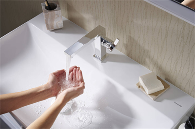Tecturis E Tek kollu lavabo bataryası 110 Fine CoolStart bas-aç gider seti ile