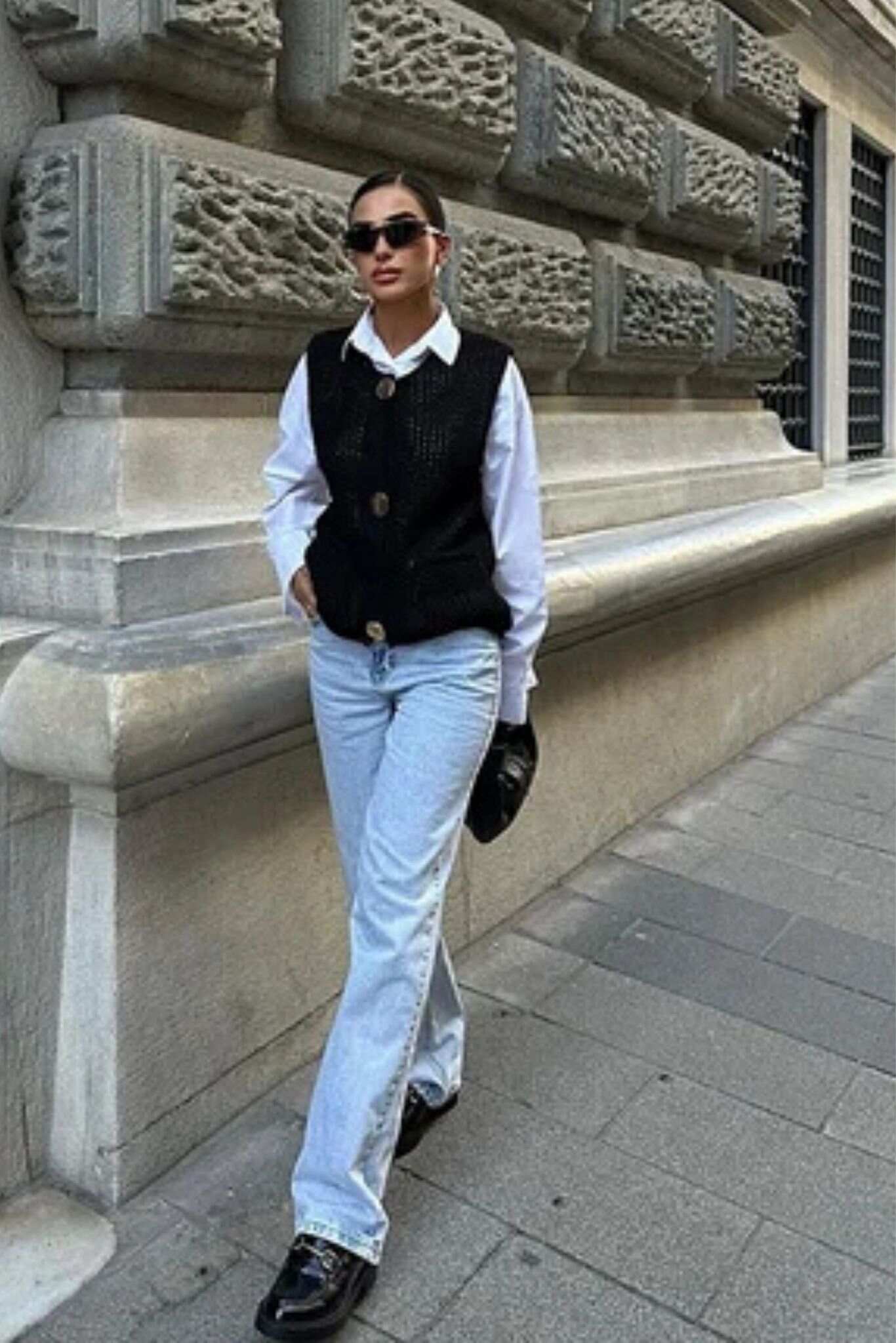 knitted vest