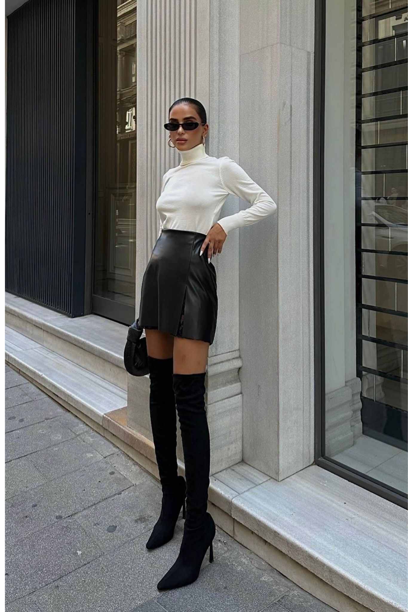 short leather skirt