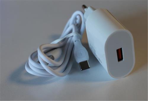 ELBAElba ELB06-USB-25WTypc  Beyaz Usb 25W Şarj Kafa+1Mt Usb Type-c Kablo QC4.0 (Akım Koruma-Hızlı Şarj)8698521899894